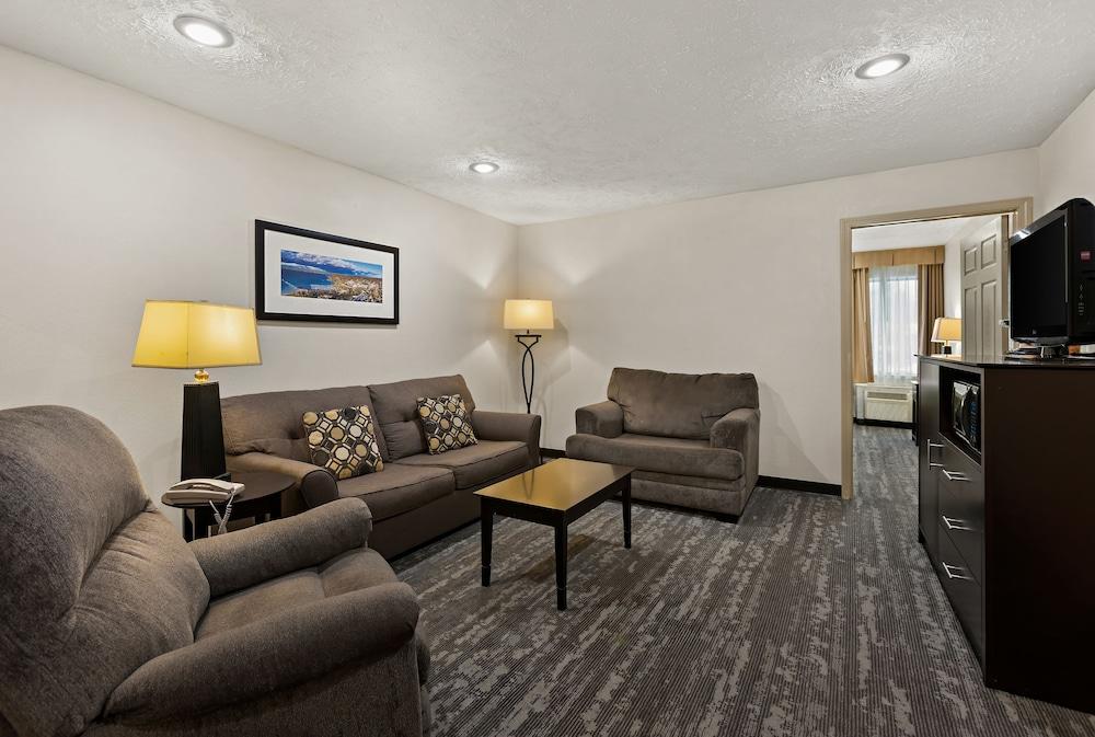 Quality Inn Traverse City photo 12