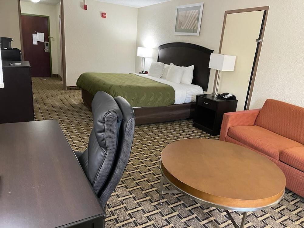Quality Inn Vincennes photo 7