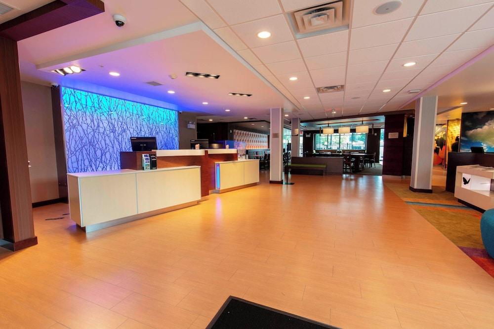 Fairfield Inn & Suites by Marriott Atlanta Woodstock photo 2