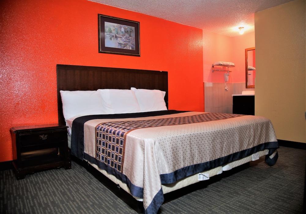 4 Star Motel photo 11