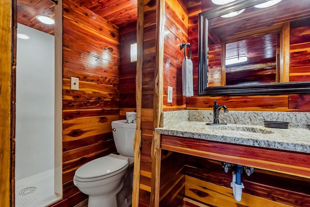 Log Cabin Inn photo 84
