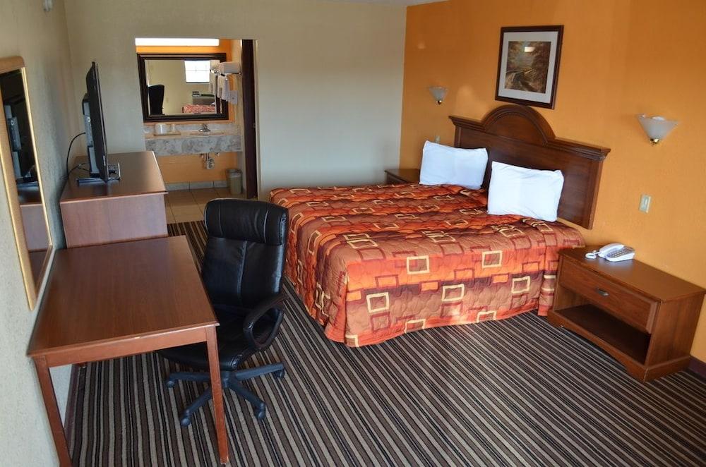Royal Inn photo 4