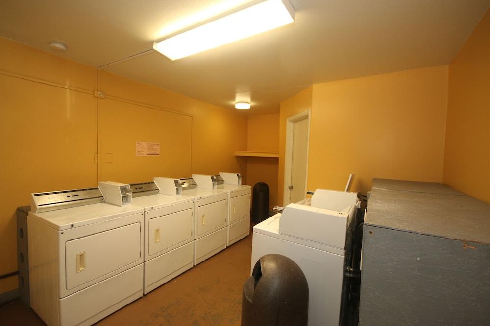 Royal Inn Charlotte Airport Hotel photo 17
