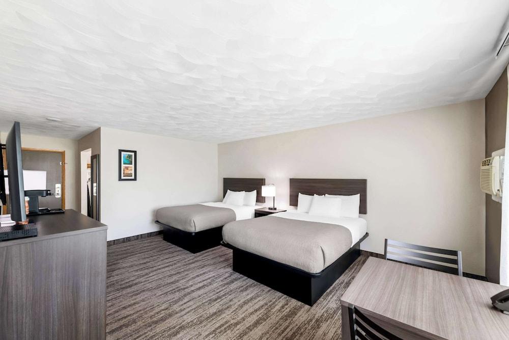 Quality Inn & Suites Munising photo 18