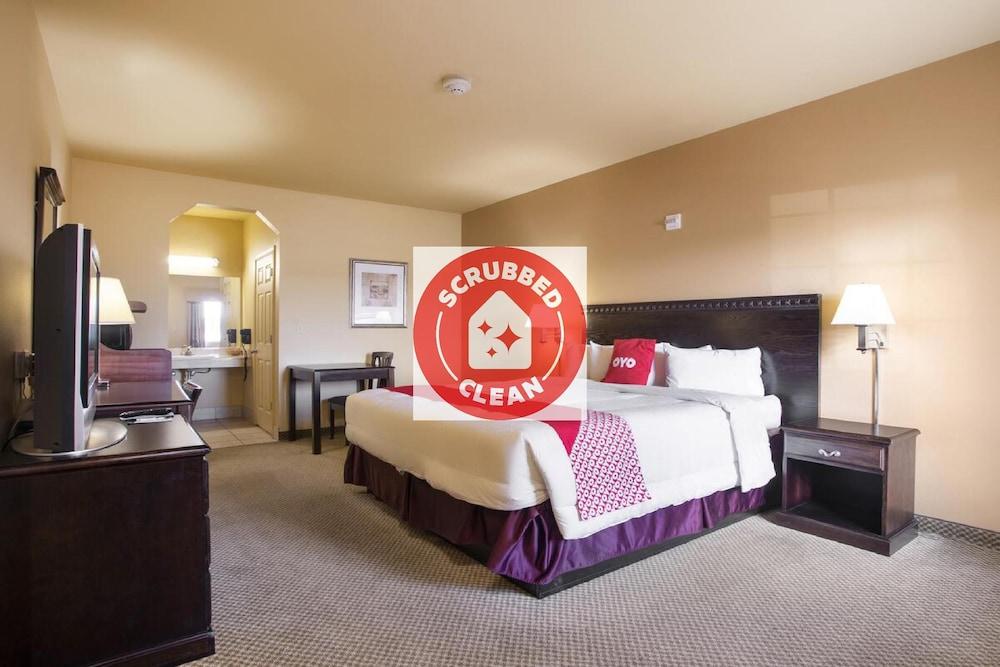 OYO Hotel Valley View TX, I-35 photo 16