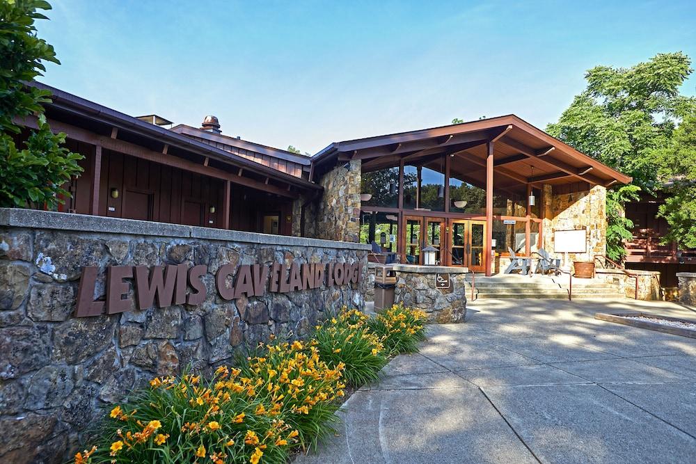 Carter Caves State Resort Park photo 35