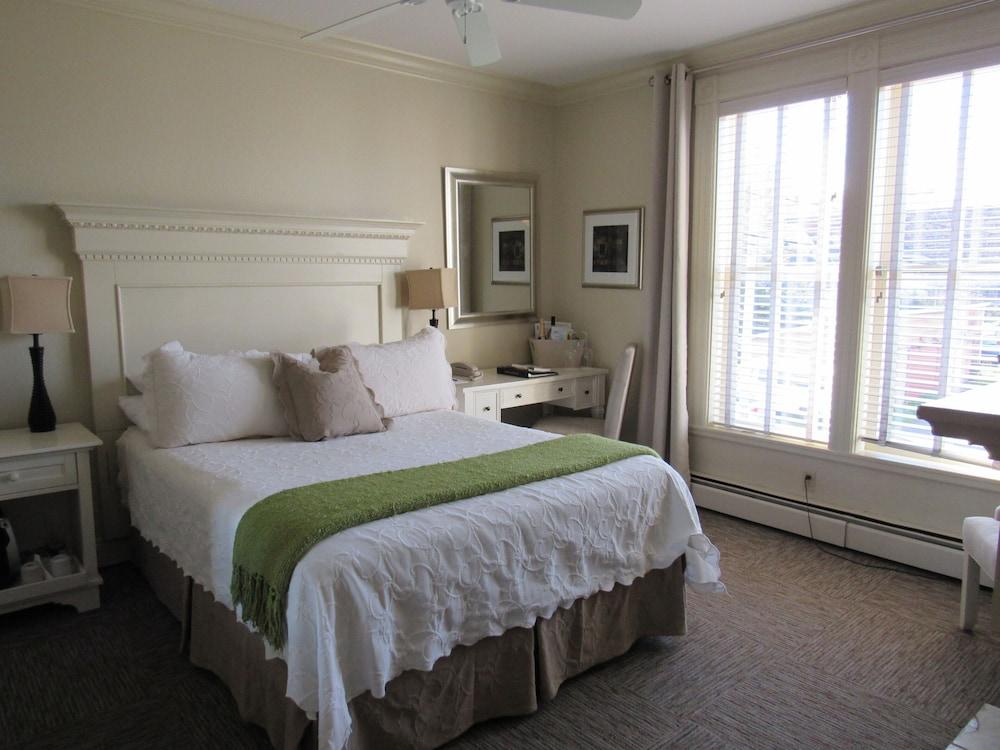 Carter House Inns photo 31