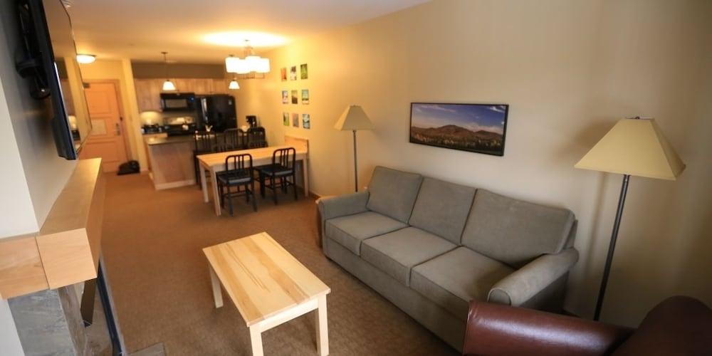 Burke Mountain Hotel & Conference Center photo 25