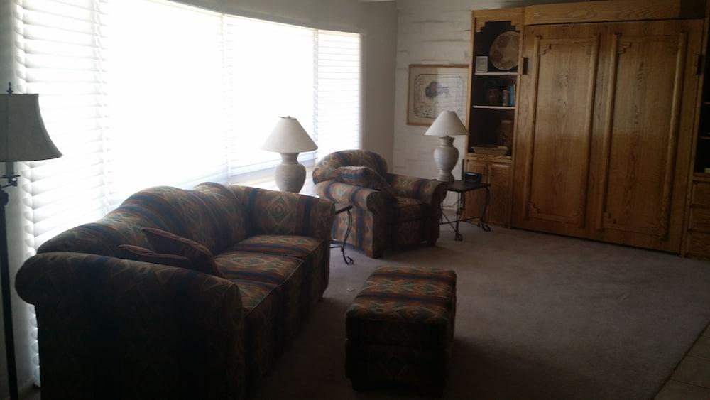 Mission Hill Casitas photo 4