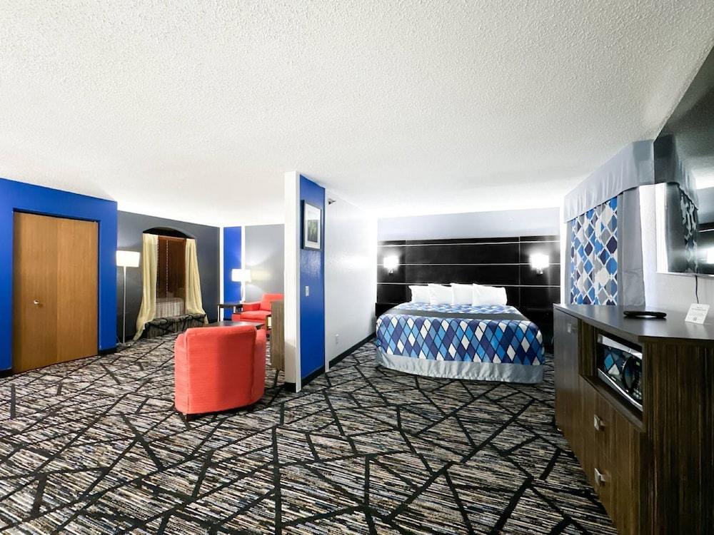 Blaine Town Inn & Suites photo 16