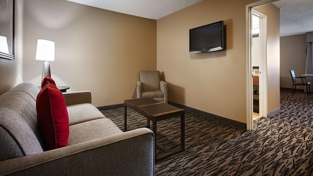Best Western Los Alamitos Inn & Suites photo 16