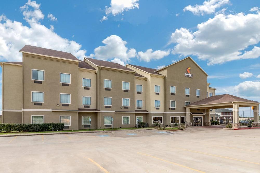 Comfort Inn & Suites Navasota photo 36