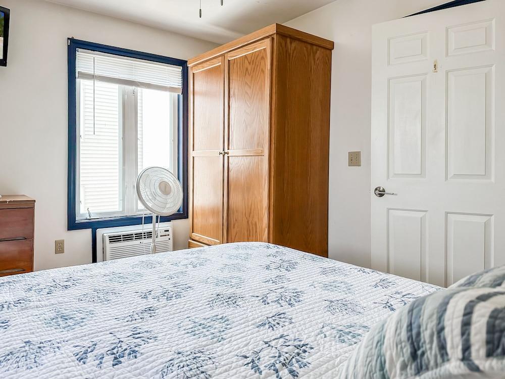 Ocean Air Suites photo 11