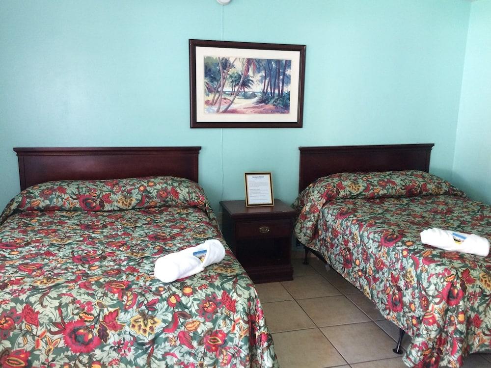 Skylark Motel photo 6