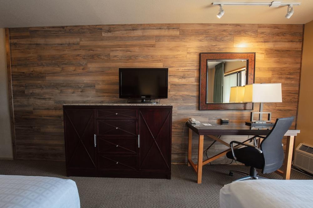 Riverside Inn photo 47