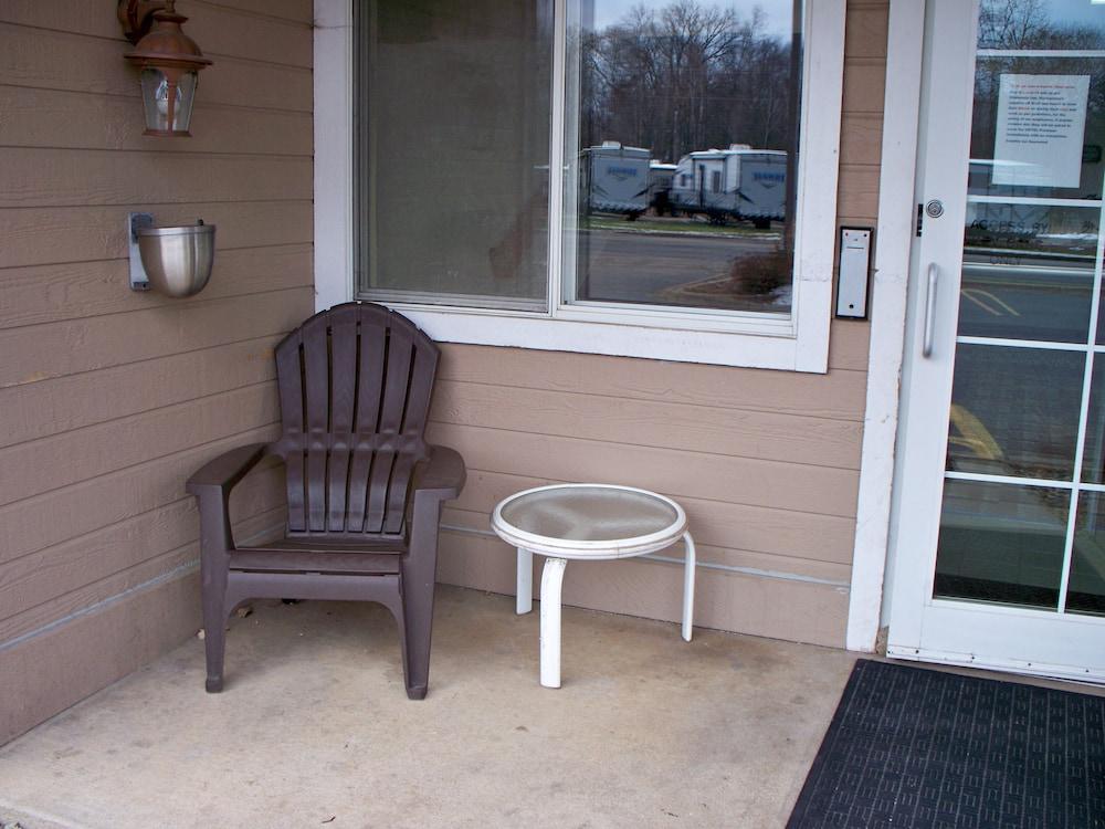 Country Inn Deerwood photo 37