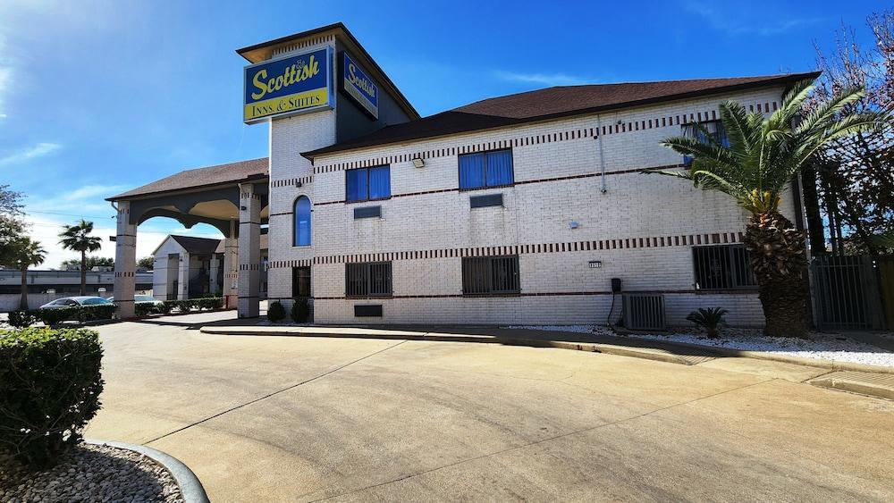 Scottish Inns & Suites Sam Houston Pkwy photo 1