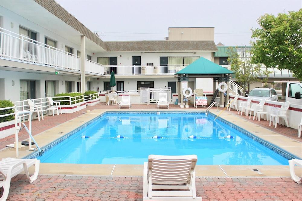 Impala Island Inn photo 22