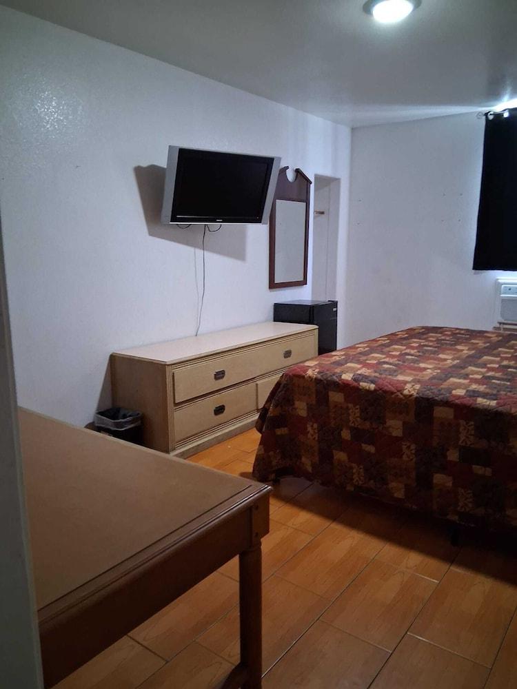 Hotel O Colonial Inn Brownsville Tx photo 24