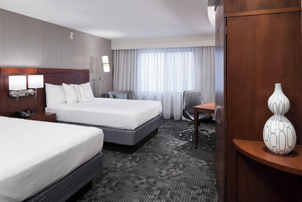 Courtyard by Marriott West Orange photo 7