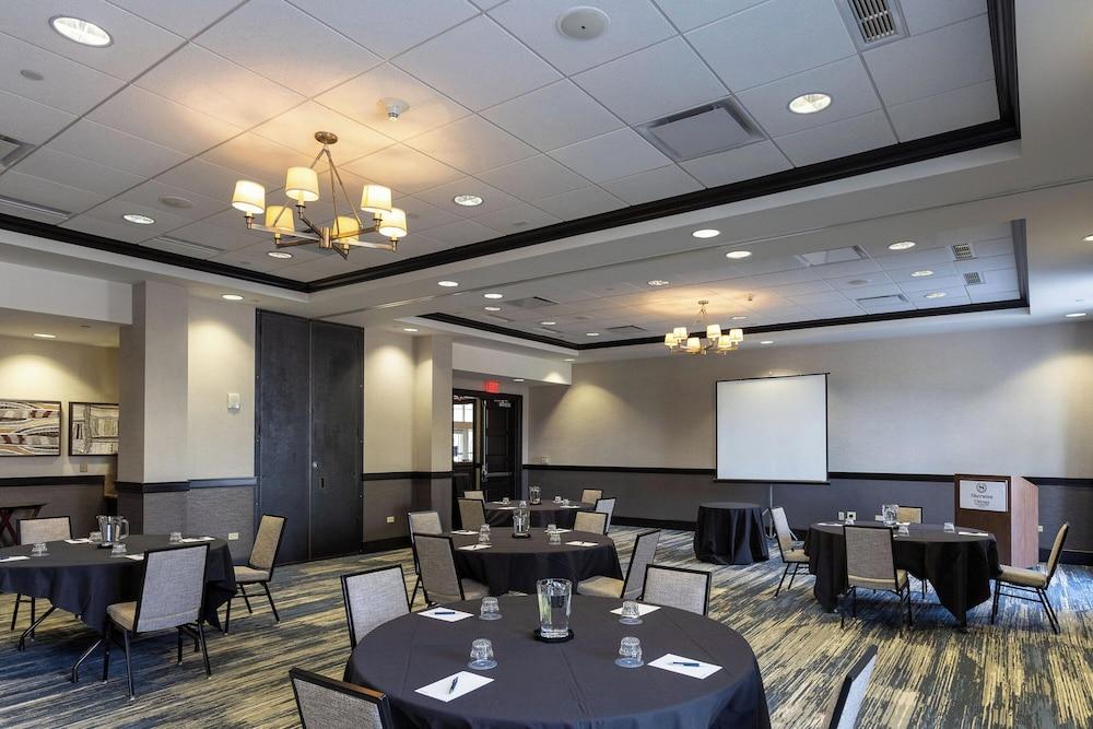 Sheraton Chicago Northbrook Hotel photo 32