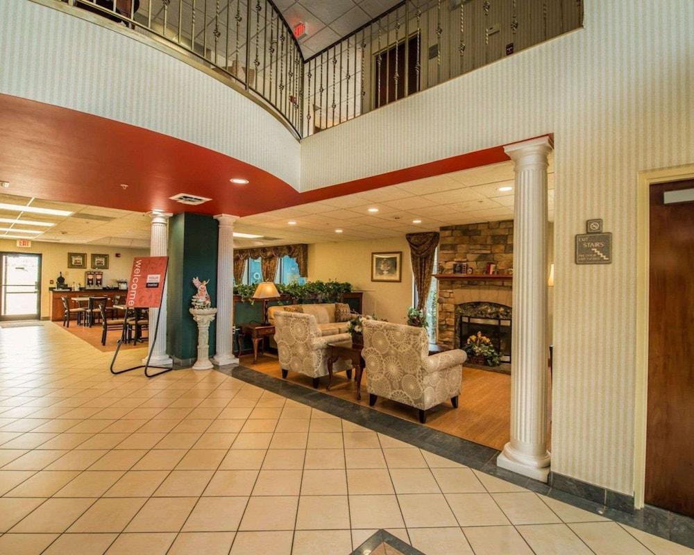 Comfort Inn & Suites Morganton South photo 3