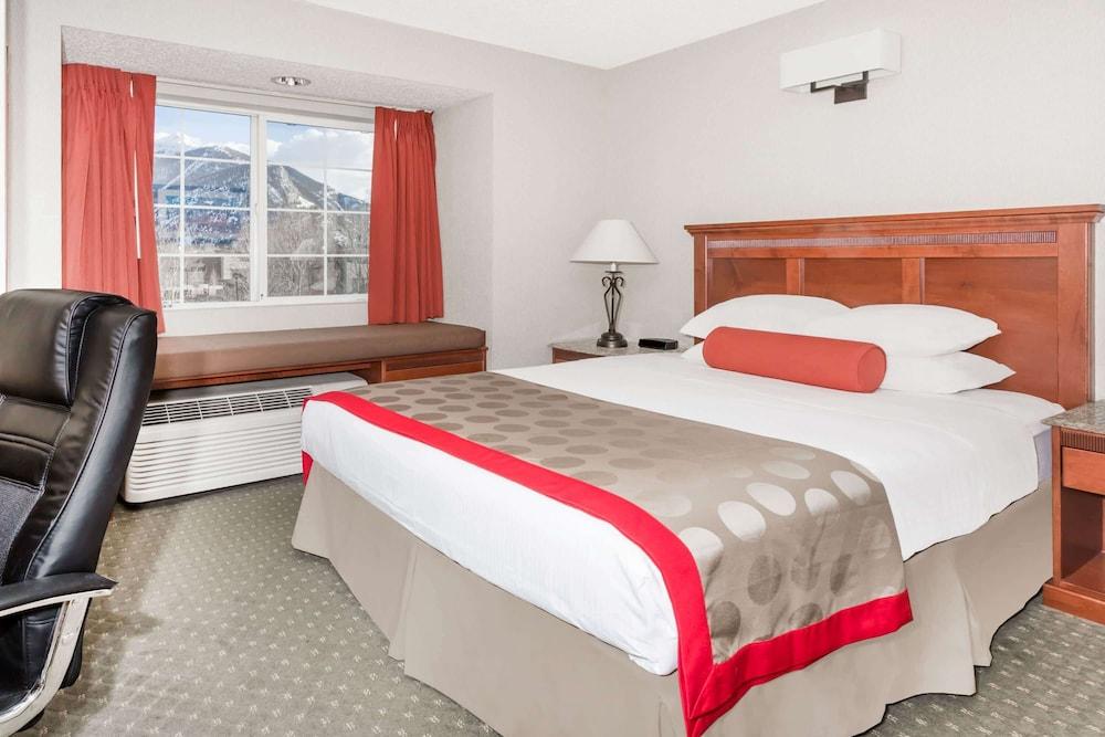 Ramada by Wyndham Frisco photo 9