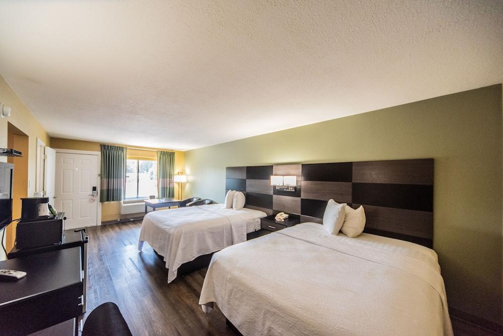 Relax Inn & Suites photo 26