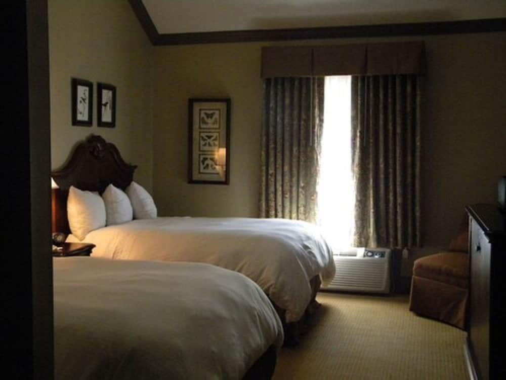 The Smith House photo 16