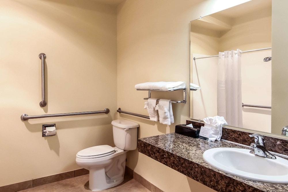 Quality Inn Selah North Park photo 8