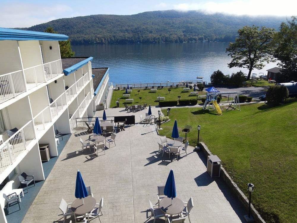 Lakefront Terrace Resort photo 17