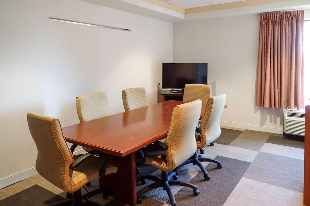 Comfort Inn & Suites Mt. Holly - Westampton photo 93