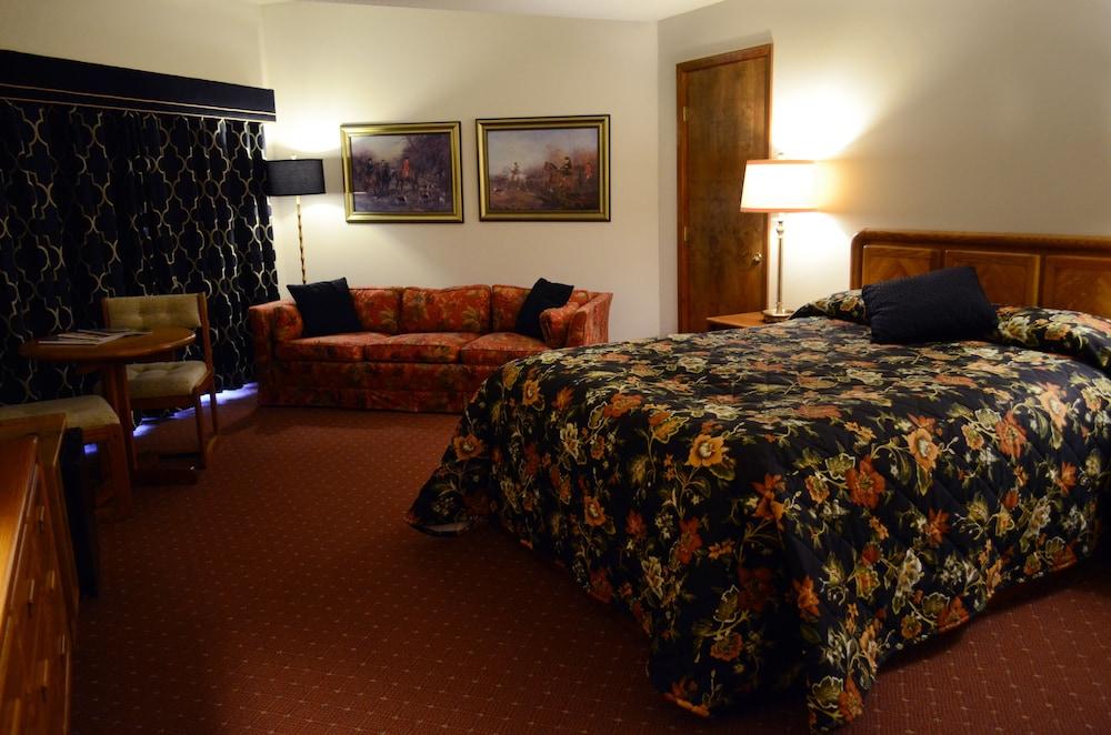 Greenbrier Inn photo 67