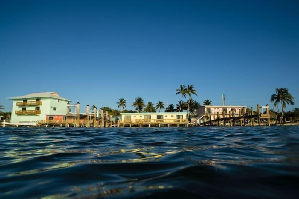 Edgewater Lodge photo 15