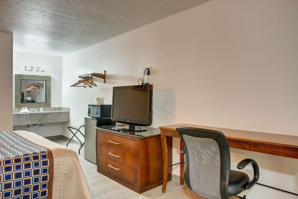 Motel 6 Branson, MO photo 6