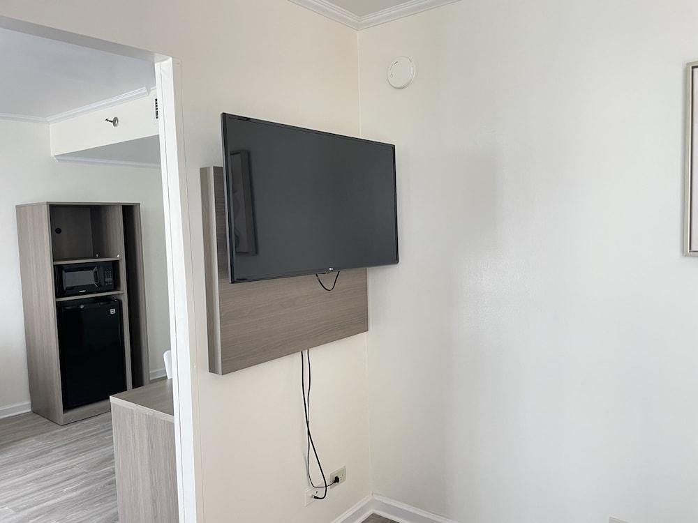 Garden Inn & Suites photo 35