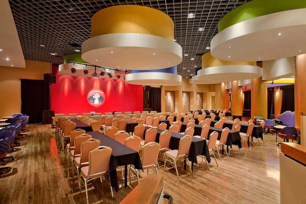 The Orleans Hotel & Casino photo 36