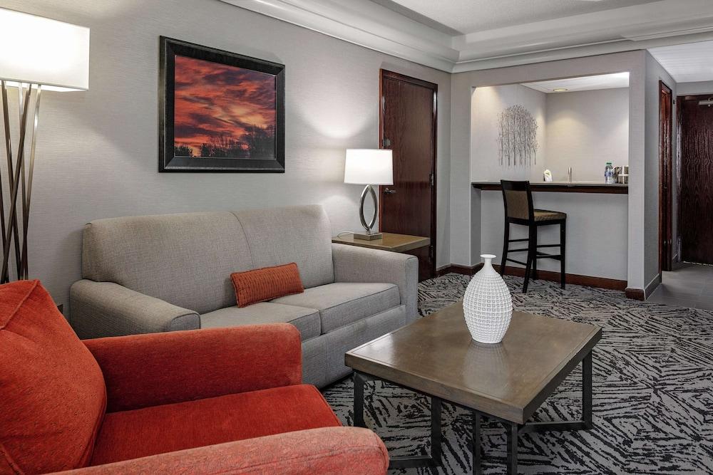 DoubleTree by Hilton Omaha Downtown photo 12