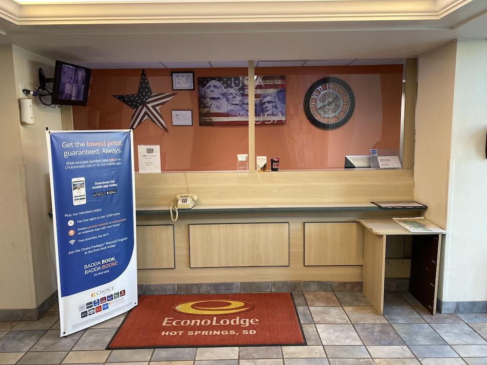 Econo Lodge Hot Springs South photo 2