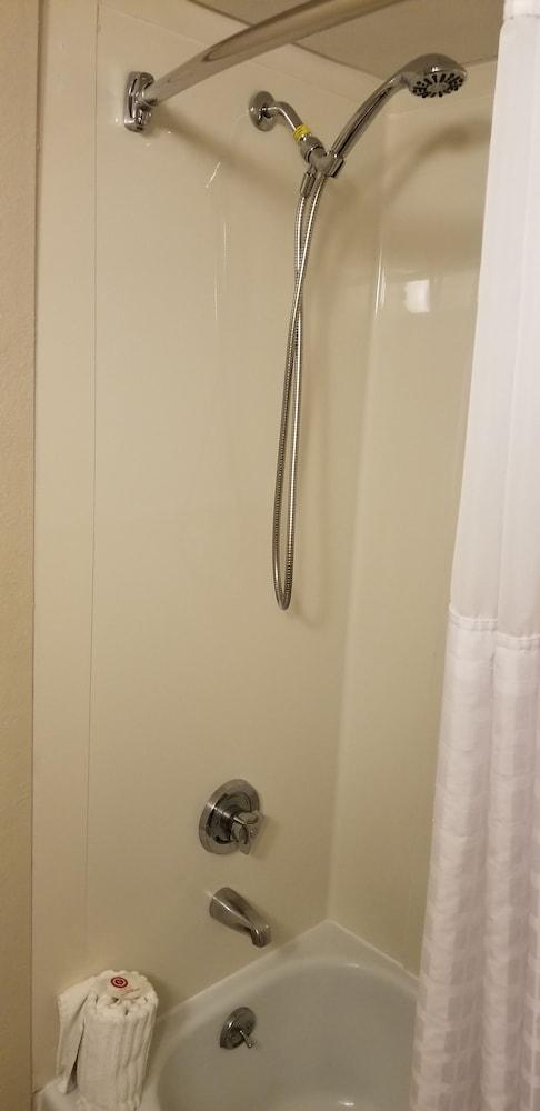 Comfort Inn Wethersfield - Hartford photo 11