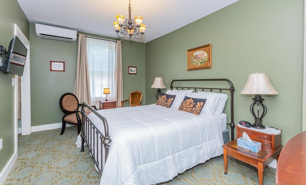 Historic Hotel Broadalbin photo 18