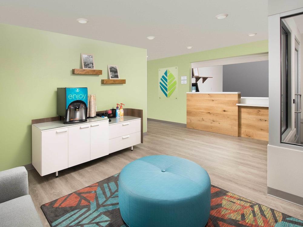 WoodSpring Suites West Monroe I-20 photo 24