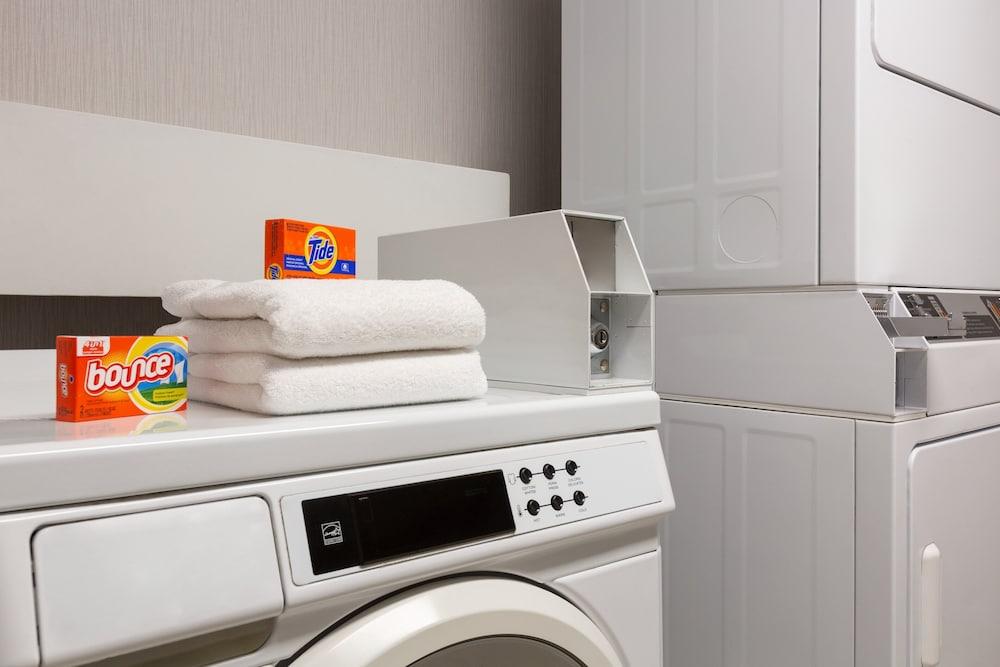 Holiday Inn Express Hotel & Suites Merced by IHG photo 43