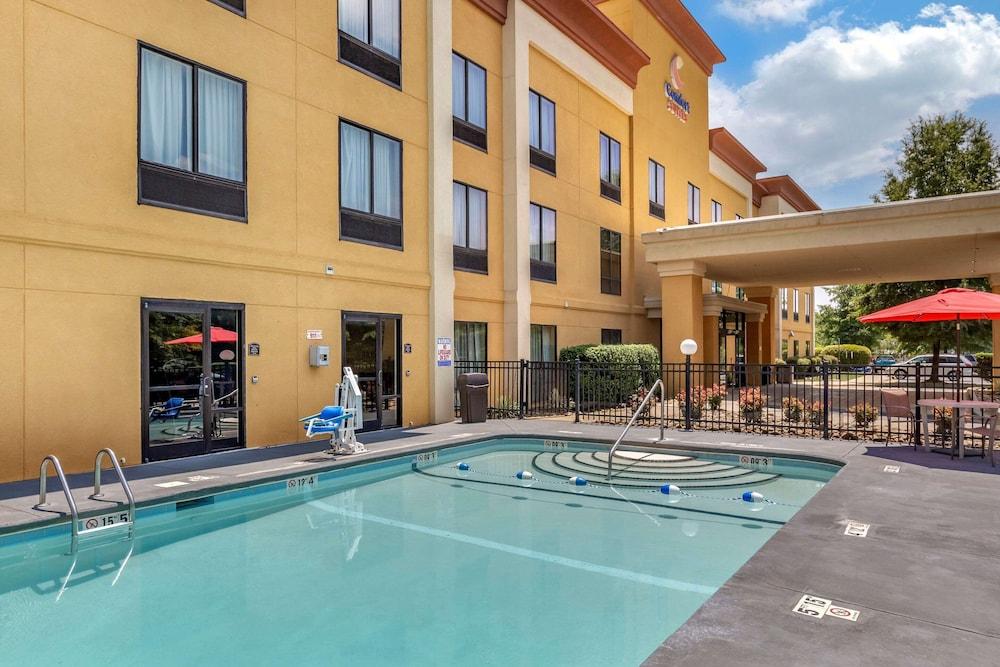 Comfort Suites Clayton - Garner photo 25