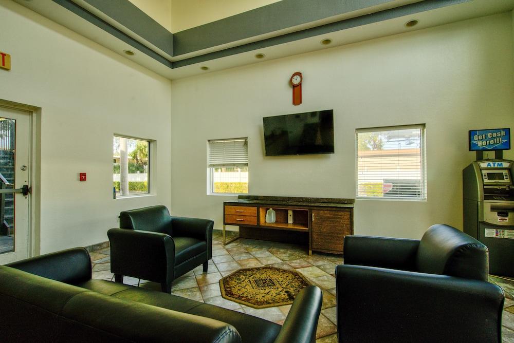 Clearwater Hotel photo 33