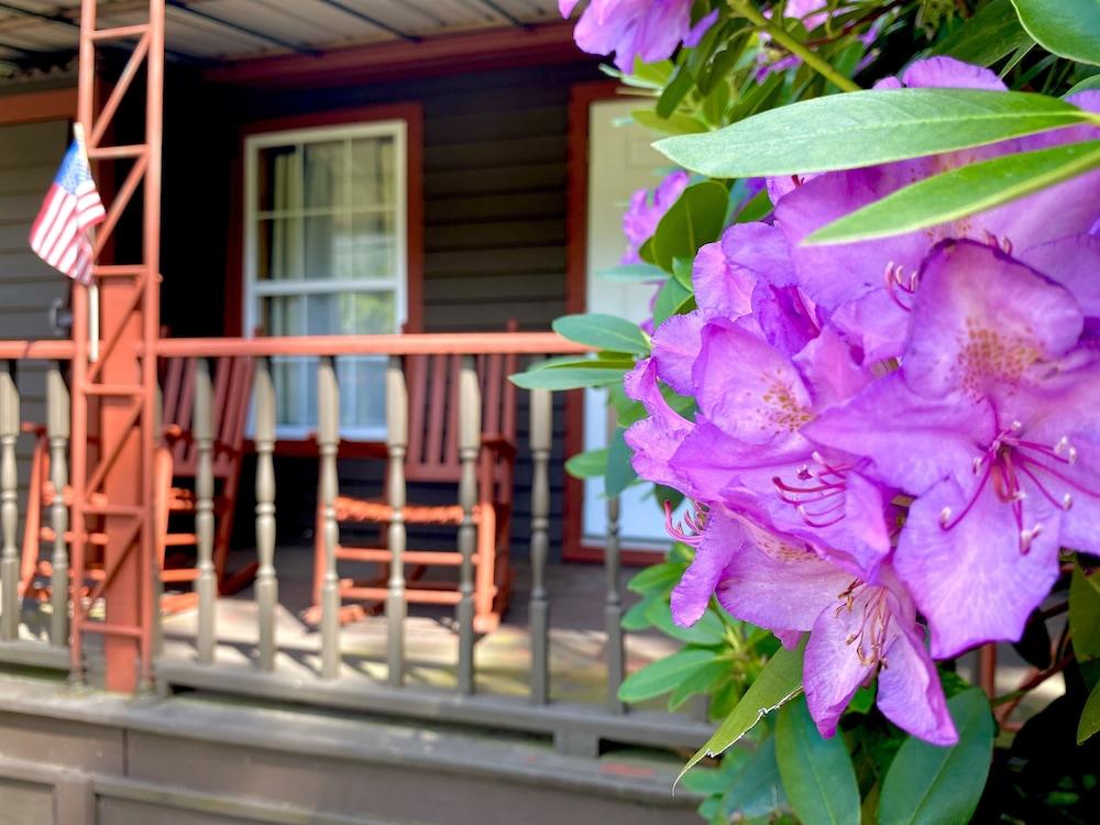 Smoky View Cottages & RV Resorts photo 44