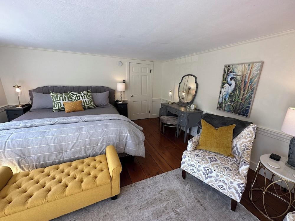 Inn at Perkins Cove photo 32
