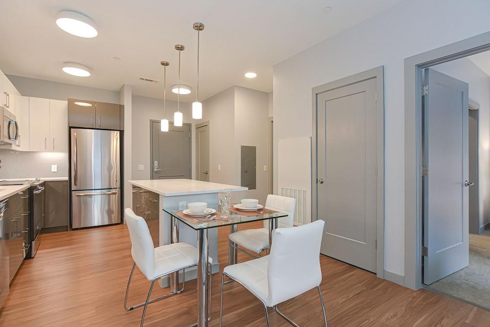 Global Luxury Suites Downtown Providence photo 31