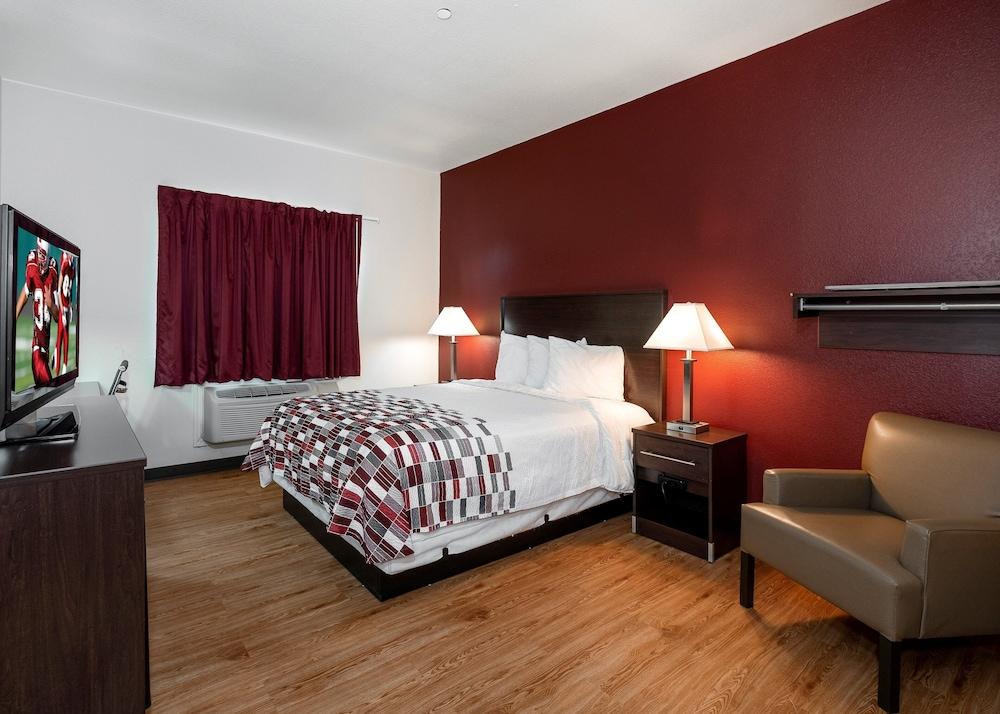 Red Roof Inn Hartselle photo 7