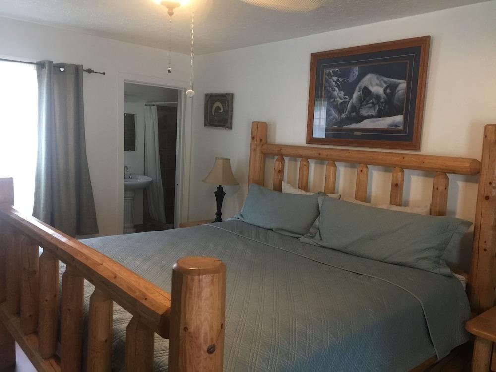 Dunsmuir Lodge photo 97
